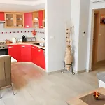 Ana Apartamento *