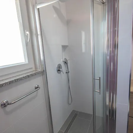 Ana Apartment *