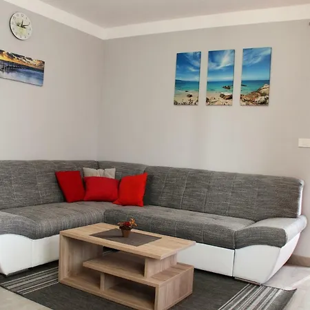 Apartment Ana *